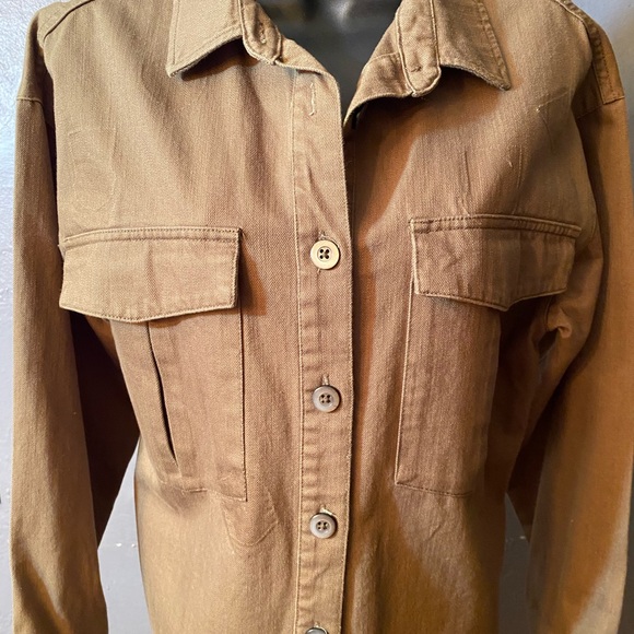 Forever 21 Button Down Long Sleeve khaki Shirt - Picture 5 of 16